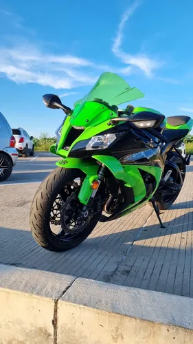 Kawasaki zx10r 2012 en excelente estado 