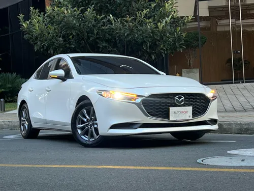 Mazda 3 Skyactive