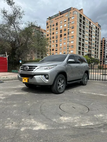 Toyota Fortuner SW4 Street 2019 