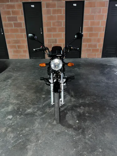 Suzuki AX4 modelo 2022