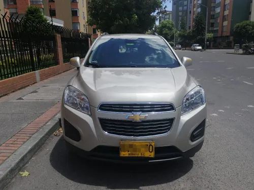 CHEVROLET TRACKER 2014 MENOS DE 29.000KM 28750 ORIGINALES