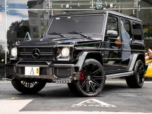 Mercedes Benz G500