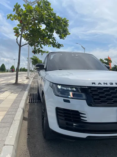 Range Rover Vogue Autobiography. 