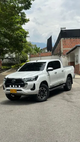 Toyota hilux SRX 2023 2.8 diesel 