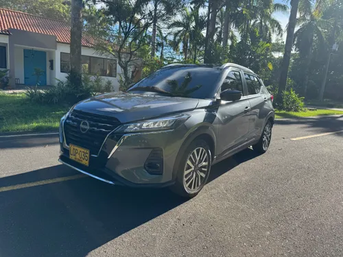 Nissan Kicks Exclusive Automática 2025 12.000km 