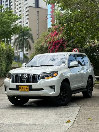 TOYOTA PRADO TX 2012 BLINDADA  ACTUALIZADA A 2022