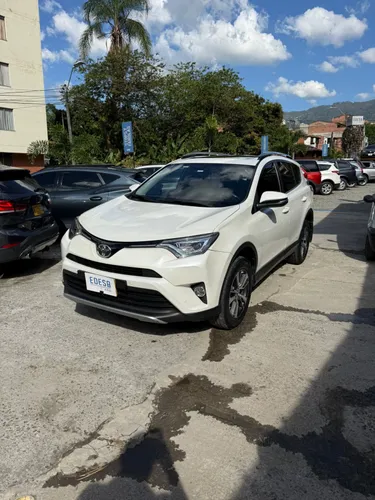 TOYOTA RAV 4 XROAD AWD