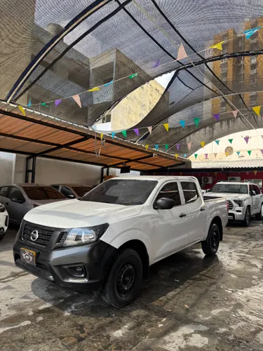 Nissan FRONTIER gasolina 4x2