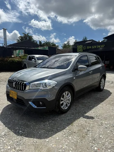 Suzuki scross 2022 