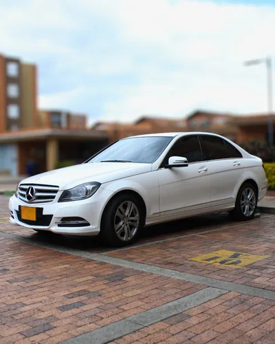 Mercedes Benz C200 CGI 2013 