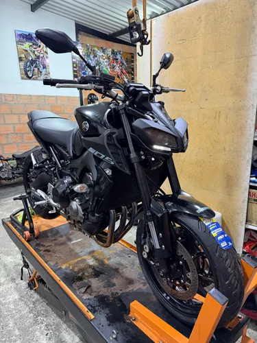 Yamaha MT 09 V2 