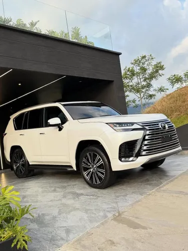 LEXUS LX 700h LUXURY 2025 HÍBRIDA 