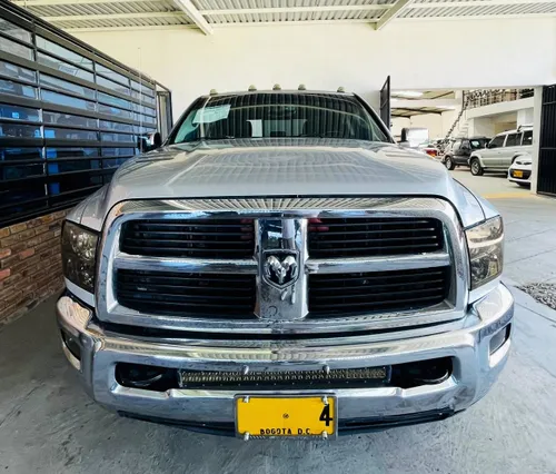 Dodge Ram 2500 Laramie