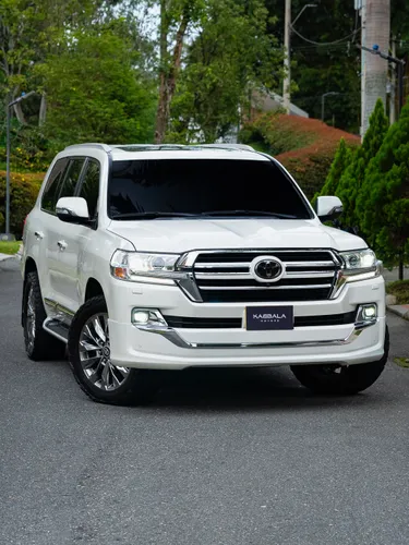 Toyota LC200 Sahara VX.S