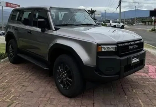 Toyota Prado TX 2025