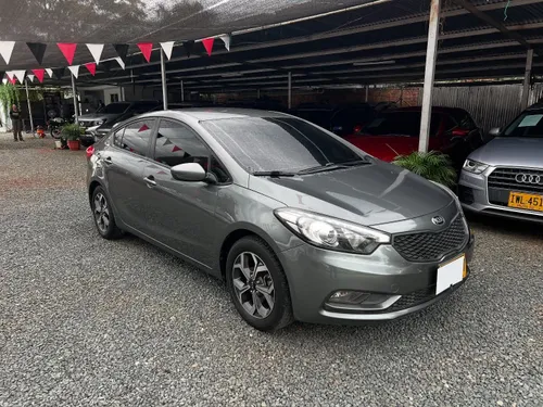 KIA CERATO PRO 1.6 MT 2017 SD