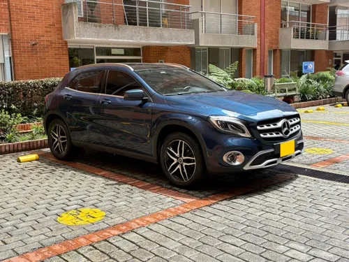 Mercedes Benz GLA 200 2020