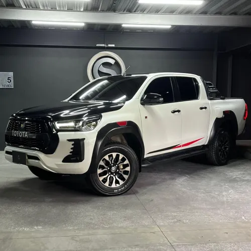 Toyota Hilux GR 2.8 4x4 Diésel 