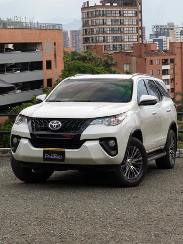 Toyota Fortuner 2.5 Sr Diesel 2020