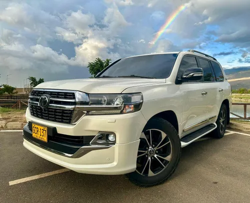 TOYOTA LAND CRUISER SAHARA LC200 EUROPEA EXECUTIVE LOUNGE BLINDAJE 3 