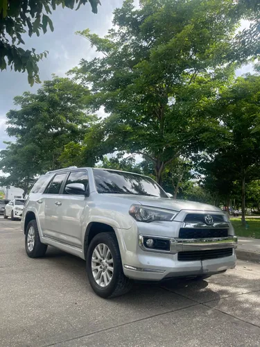 Toyota 4runner limited 2017