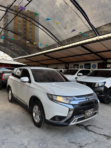 Mitsubishi Outlander 2.4 AUT