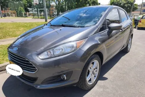 Vendo Ford Fiesta Titanium