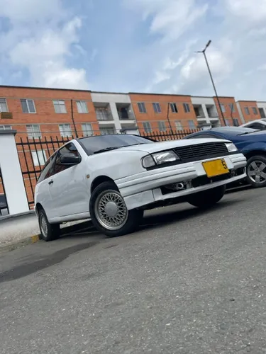 Vendo hermoso Seat Ibiza 1996 en buen estado 