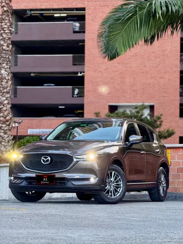 Vencambio Mazda CX5 2019 Touring en cuero
