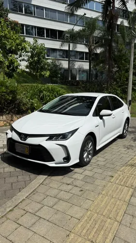 TOYOTA COROLLA XLI HÍBRIDO