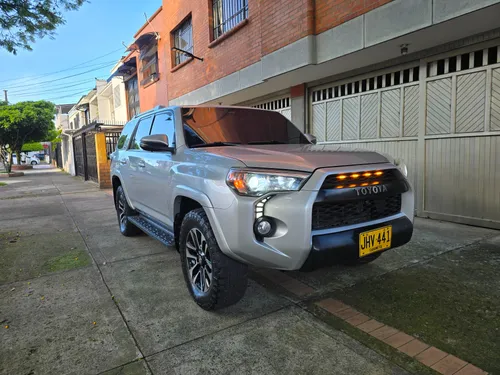 Toyota 4runner sr5 blindado 2 plus 