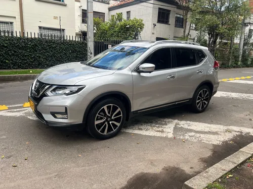 NISSAN XTRAIL EXCLUSIVE FULL EQUIPO ÚNICO DUEO PERFECTAS CONDICIONES 