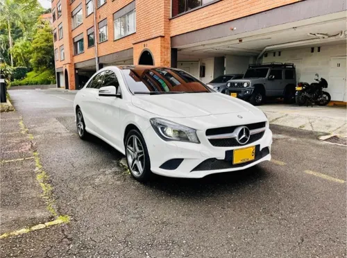 Mercedes Benz CLA180D AMG 2016