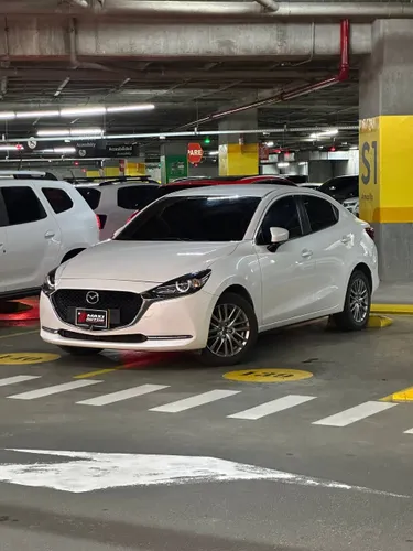 MAZDA 2 GRAND TOURING LX 2023 AT 1.500L BLANCO 25.300KMS.