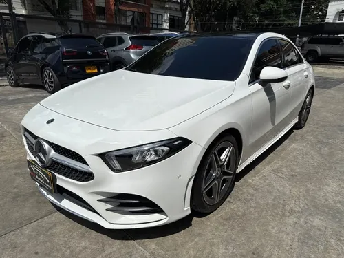 MERCEDES  BENZ A 200 2023 AMG LINE