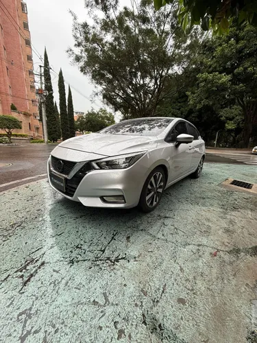 Nissan Versa Exclusive 2021 Automático Segundo Dueno 4x2
