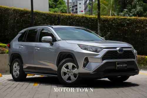 TOYOTA RAV4 LE HÍBRIDA 2021