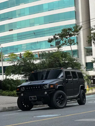 Hummer H2 6.0cc V8