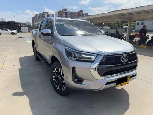 Toyota Hilux SRX 2024 diesel 2.8