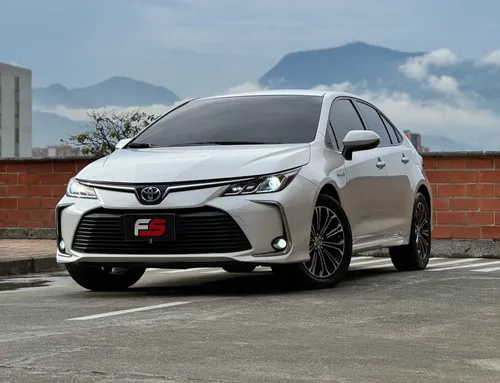 TOYOTA COROLLA XLI 2023