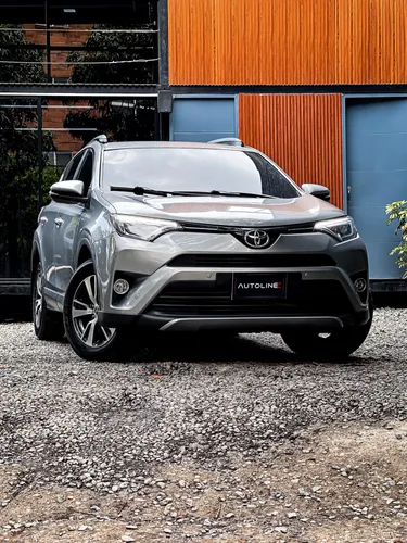 Toyota RAV4 Street B2 2017