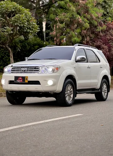 Toyota Fortuner 4x4 