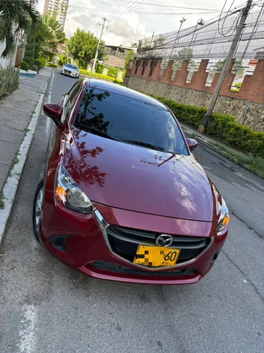 Mazda 2 prime automático 