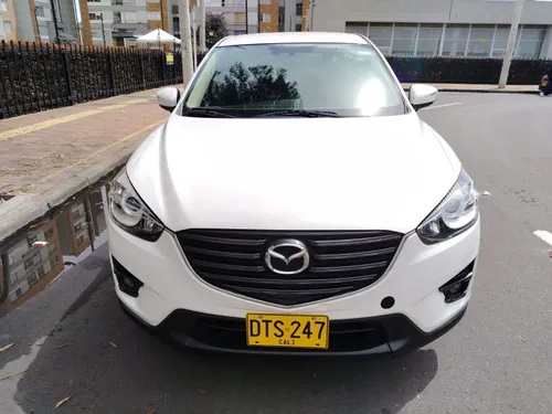 Mazda CX5 Touring AT 2.0 modelo 2018 con 63.000 kms