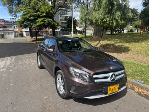 Mercedes Benz GLA200
