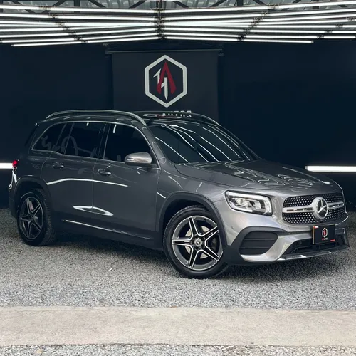 MERCEDES BENZ GLB 200 AMG-LINE 2023