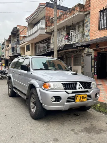 MITSUBISHI NATIVA 2009 AUTOMÁTICA DIÉSEL 