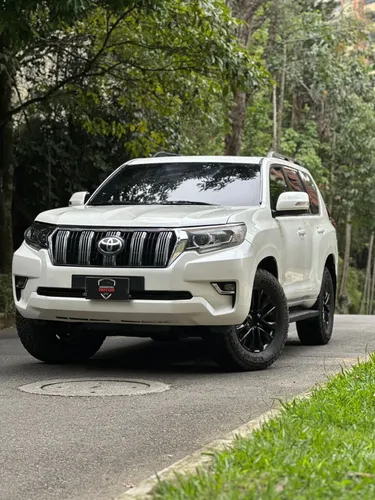 TOYOTA PRADO TXL DIÉSEL 2013