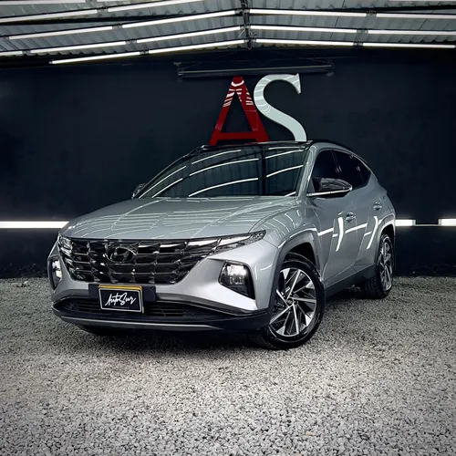 HYUNDAI TUCSON NX4 ATTRACTION 2.0 2023 AT
