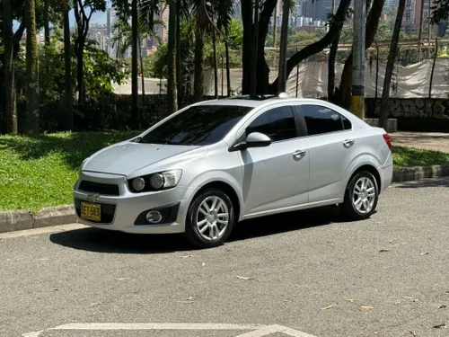 CHEVROLET SONIC LS   1.6 AUTOMATICO SEDAN